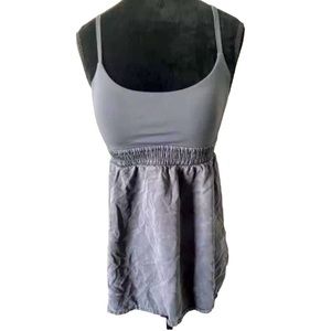 LULULEMON BLISS Gray Tank Top Activewear Yoga Vintage women’s size 4 Regular